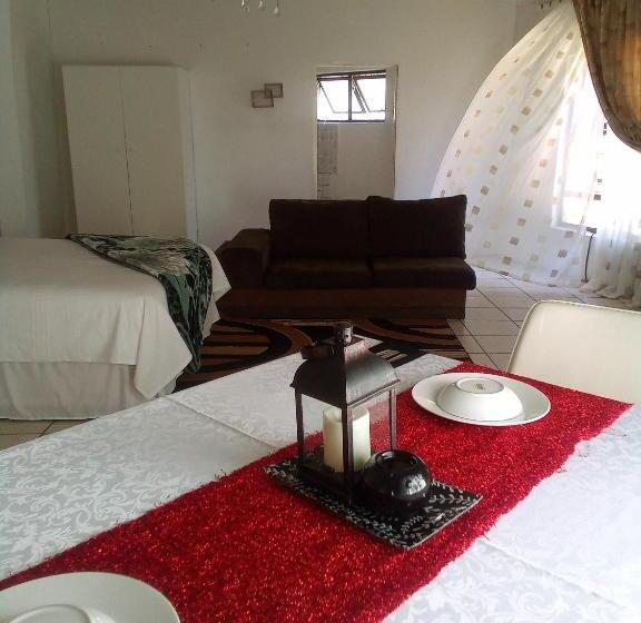 اتاق لوکس, Tfutjana Mount Resort And Restaurant