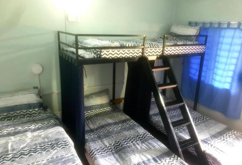 سرير فى غرفة مشتركه, Vimeanz @bohemiaz