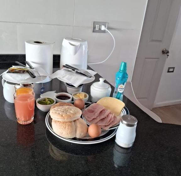 디럭스 룸, Azul Petroleo