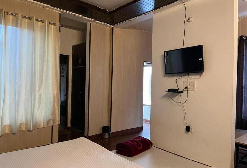 デラックスルーム, Amazing Aryavan Resort