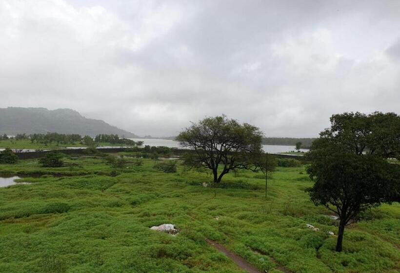 标准间带阳台, Bliss Nirvana Resort