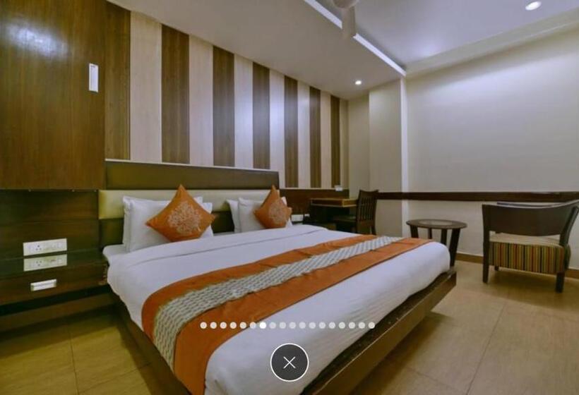 Номер Стандарт, Crown Royale