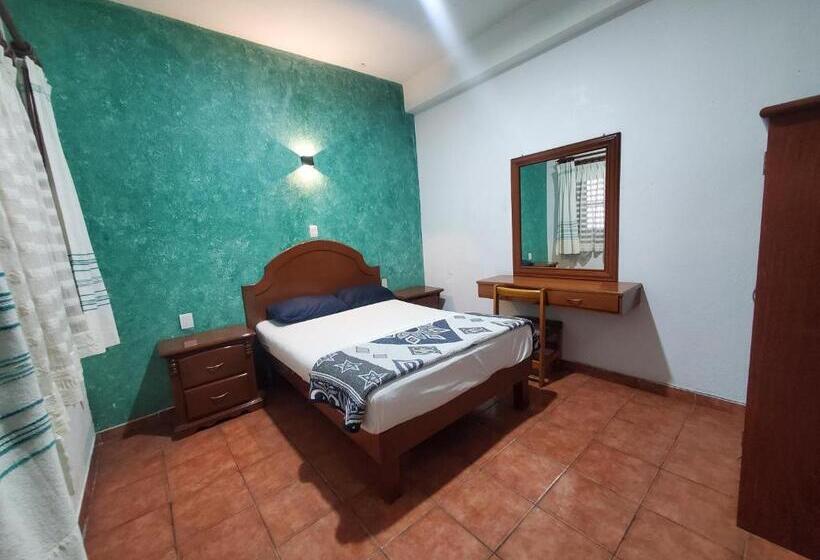 חדר סטנדרט, Del Aguila