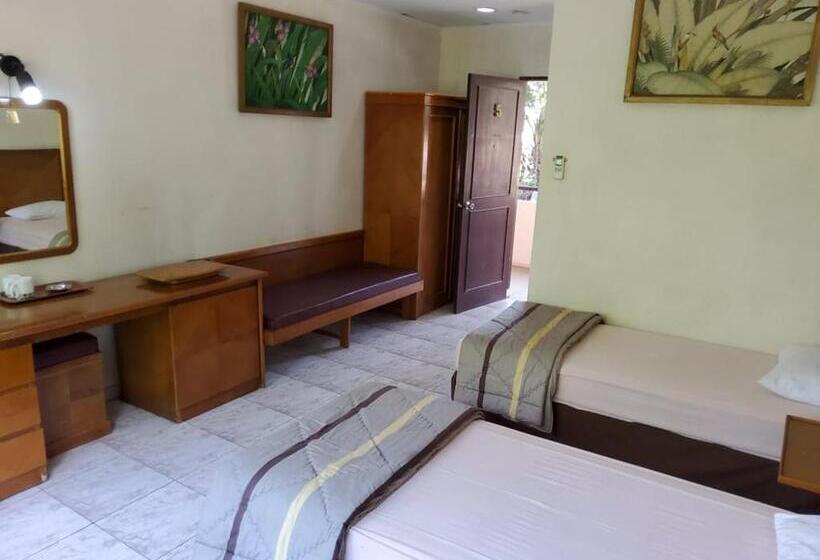 デラックスルーム, Kumala Samudra