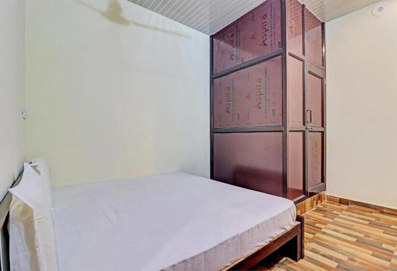 Трехместный Номер Классика, Oyo Hotel Moonlight