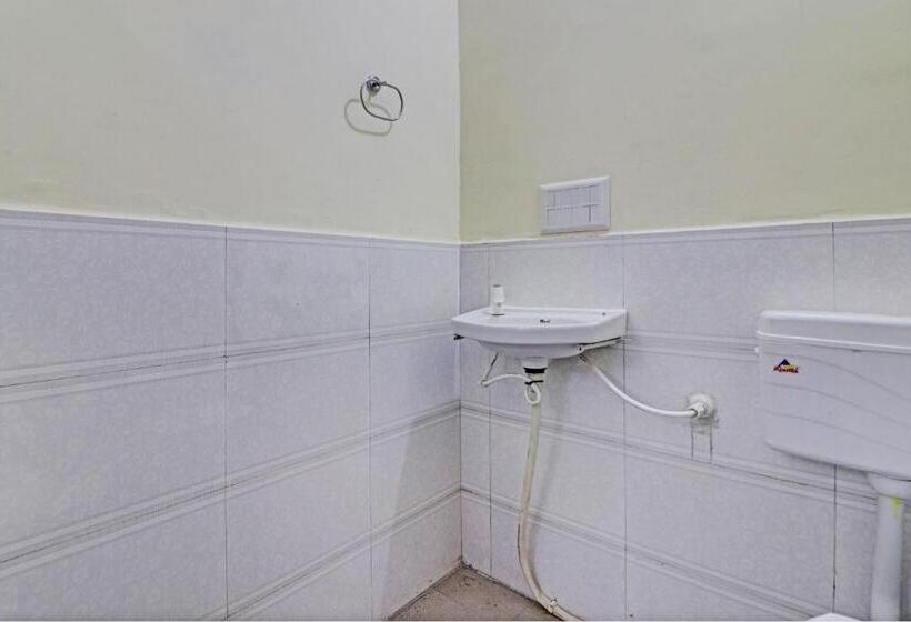 Трехместный Номер Классика, Oyo Hotel Moonlight