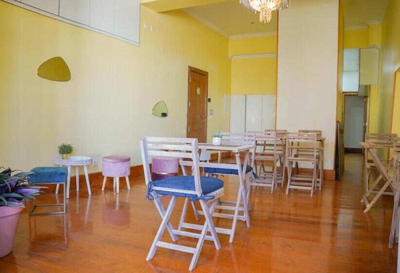 غرفة إقتصادية, Lx Factory Guest House