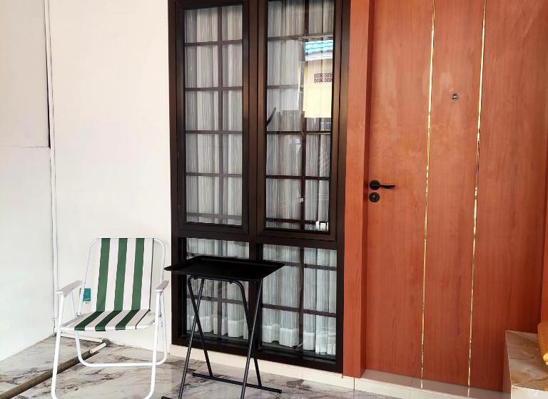 디럭스 룸, Nginapdipadang, Parkit House, Near Universitas Negeri Padang, 10mins Padang Beach