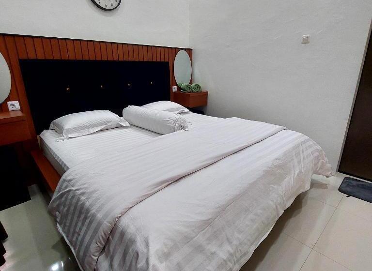 디럭스 룸, Nginapdipadang, Parkit House, Near Universitas Negeri Padang, 10mins Padang Beach