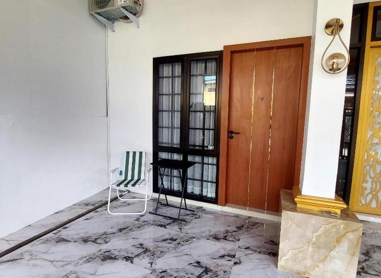 Номер Deluxe, Nginapdipadang, Parkit House, Near Universitas Negeri Padang, 10mins Padang Beach