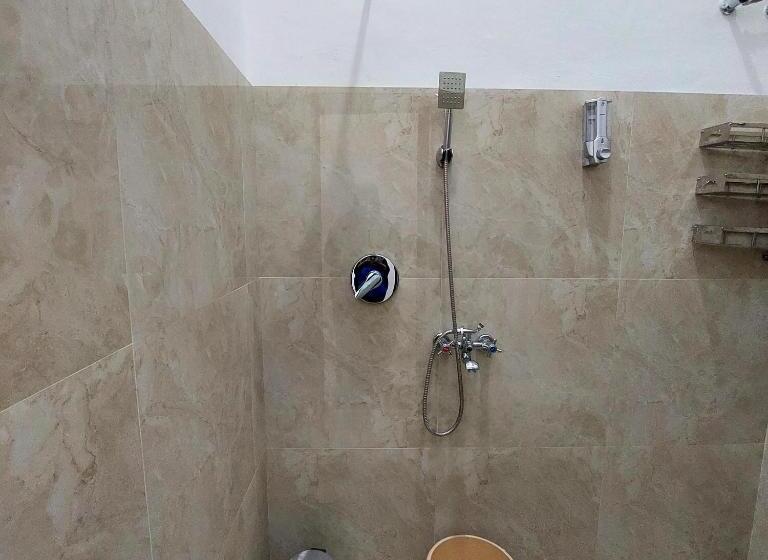 디럭스 룸, Nginapdipadang, Parkit House, Near Universitas Negeri Padang, 10mins Padang Beach