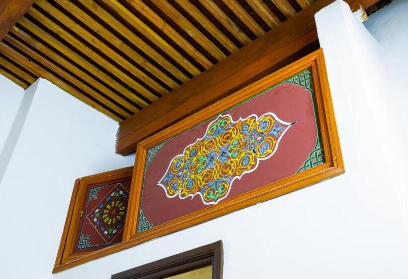 标准单人间, Riaad Hamad