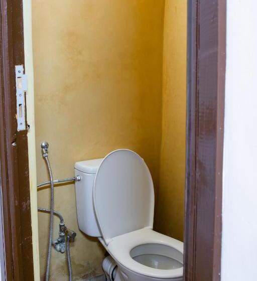 标准单人间, Riaad Hamad