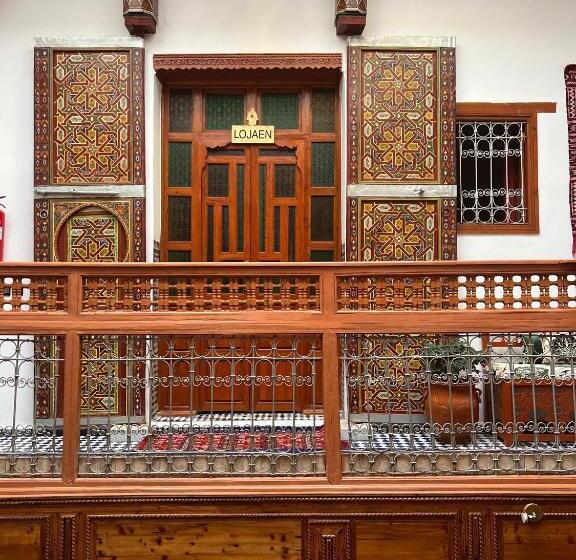 标准间, Riaad Hamad