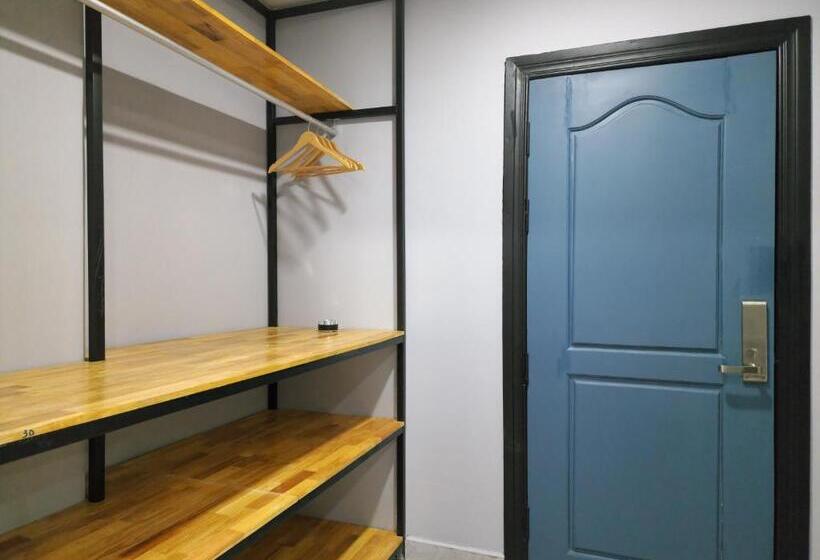 디럭스 룸 킹사이즈 침대, Bkk Concept