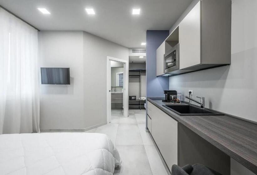 スタンダードスタジオ, Borgo Degli Ulivi