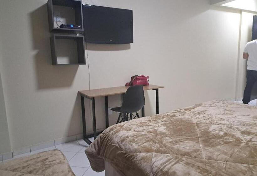 شقة سوبريور غرفة واحدة, Garvey Park