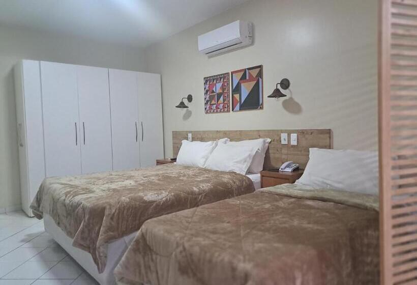 شقة سوبريور غرفة واحدة, Garvey Park