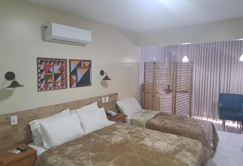 شقة سوبريور غرفة واحدة, Garvey Park