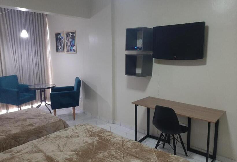 شقة سوبريور غرفة واحدة, Garvey Park