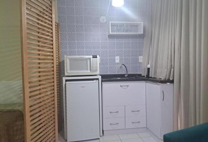 شقة سوبريور غرفة واحدة, Garvey Park