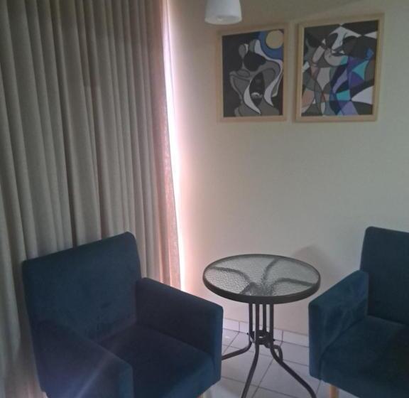 شقة سوبريور غرفة واحدة, Garvey Park