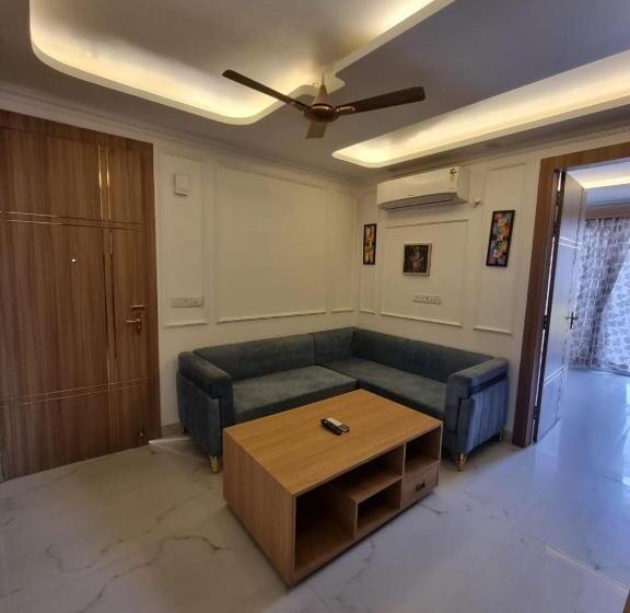 شقة غرفة نوم واحدة مزودة بشُرفة, 518 Anandam Clubhouse