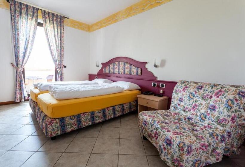 レイクビュースタンダードルーム, Alesi