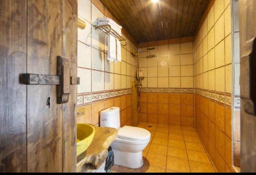 غرفة ديلوكس, Butterfly Flowers Inn  One Way Free Pick Up From Airport Over 2 Nights