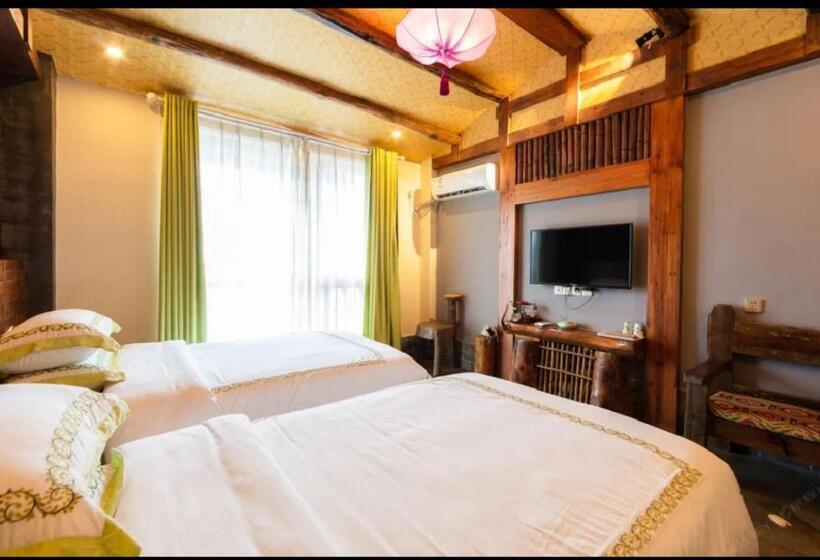 חדר דלוקס, Butterfly Flowers Inn  One Way Free Pick Up From Airport Over 2 Nights