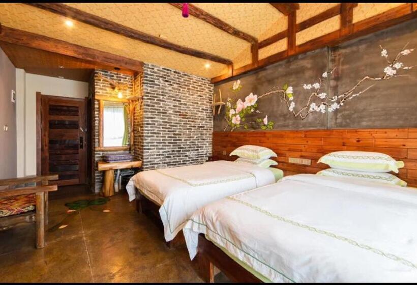 חדר דלוקס, Butterfly Flowers Inn  One Way Free Pick Up From Airport Over 2 Nights