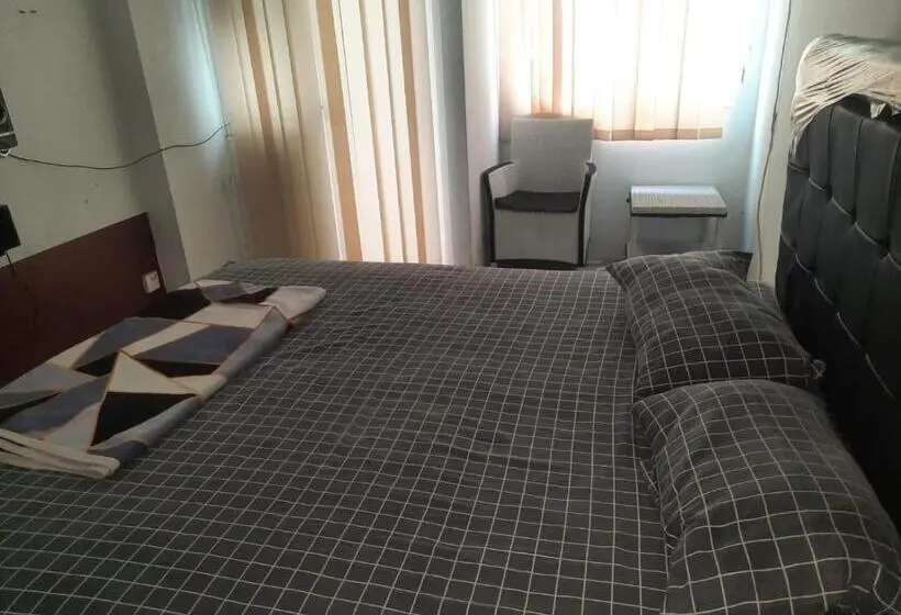 デラックスルーム, Collection O 93386 Apartemen Grand Sentraland By Mira