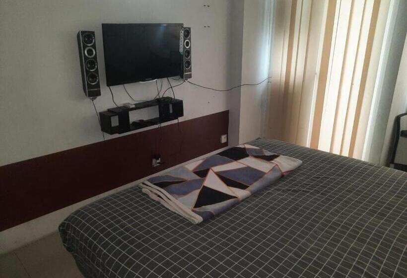 豪华房间, Collection O 93386 Apartemen Grand Sentraland By Mira