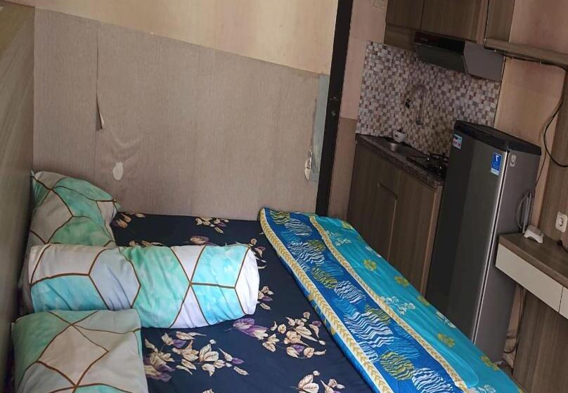 豪华房间, Collection O 93386 Apartemen Grand Sentraland By Mira