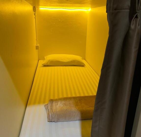 Capsule, Longdoo Hostel