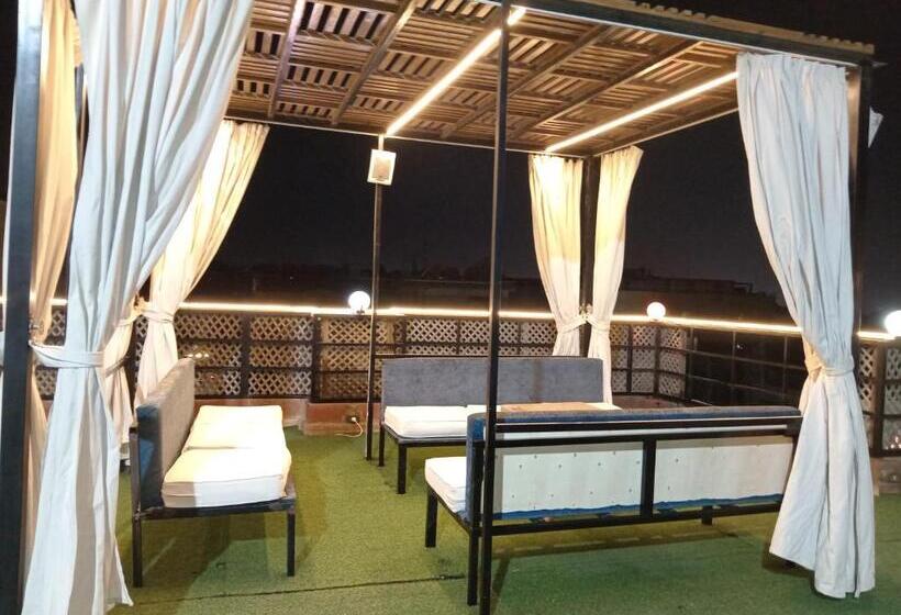 اتاق استاندارد یک نفره, Grand Pyramids View Inn