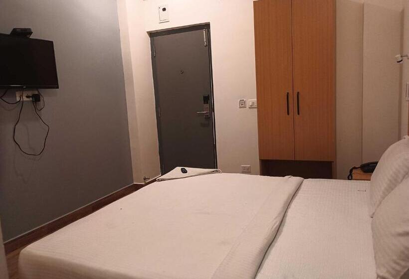 Classic Kolmen Hengen Huone, Fabexpress 7 Hills Home Stay