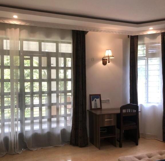 سوئیت با بالکن, Savwa Resort And Gardens