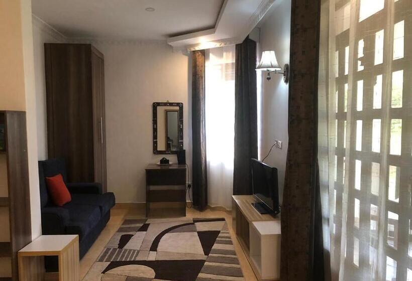 سوئیت با بالکن, Savwa Resort And Gardens