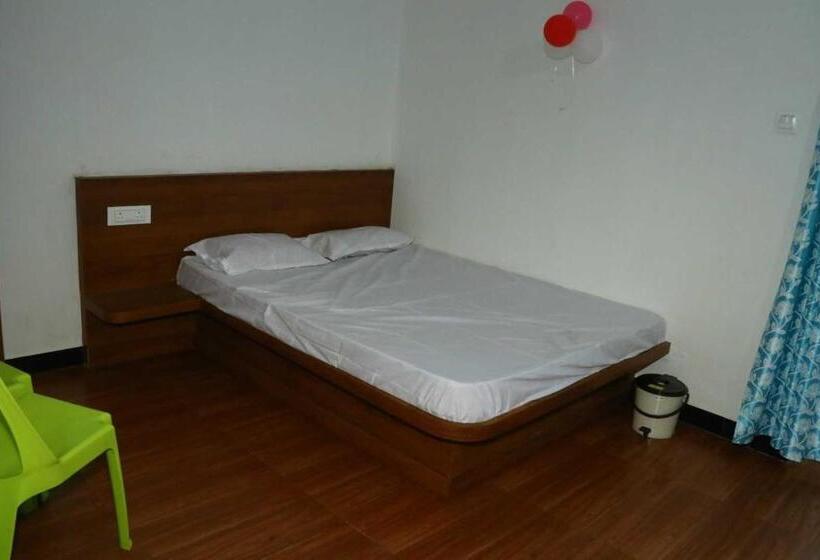 غرفة كلاسيكية ثلاثية, Spot On Diwanji Resort