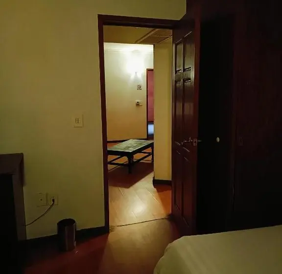 Duplex-sviitti, Virreynal