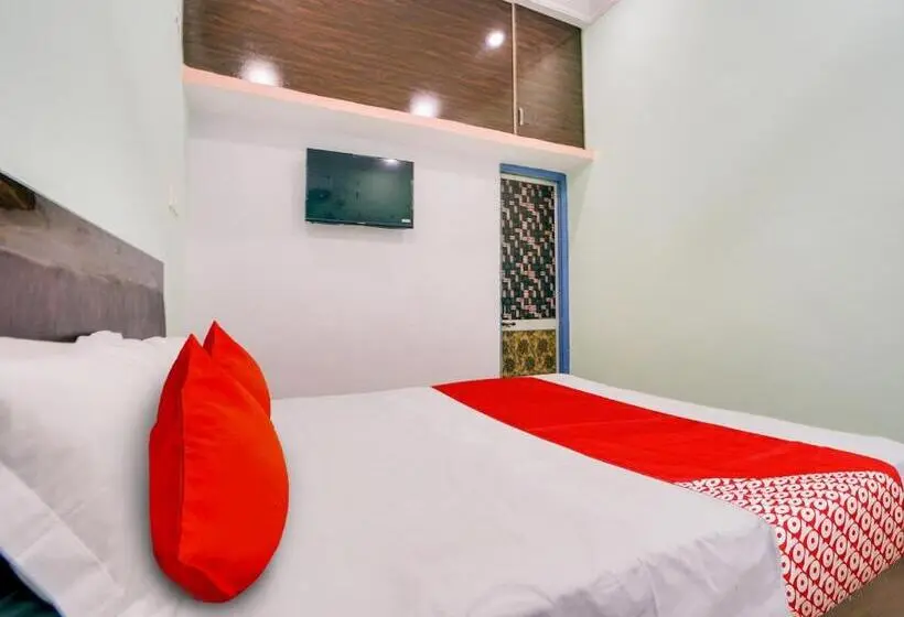 Classic Kolmen Hengen Huone, O Kanha