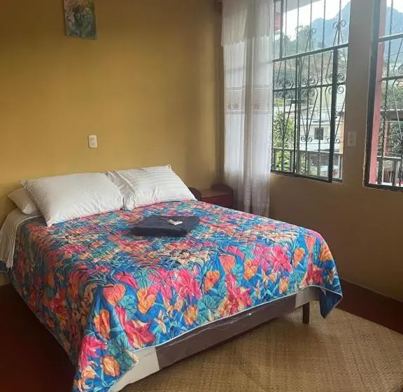 اتاق استاندارد با سرویس بهداشتی مشترک, Casa Gisela