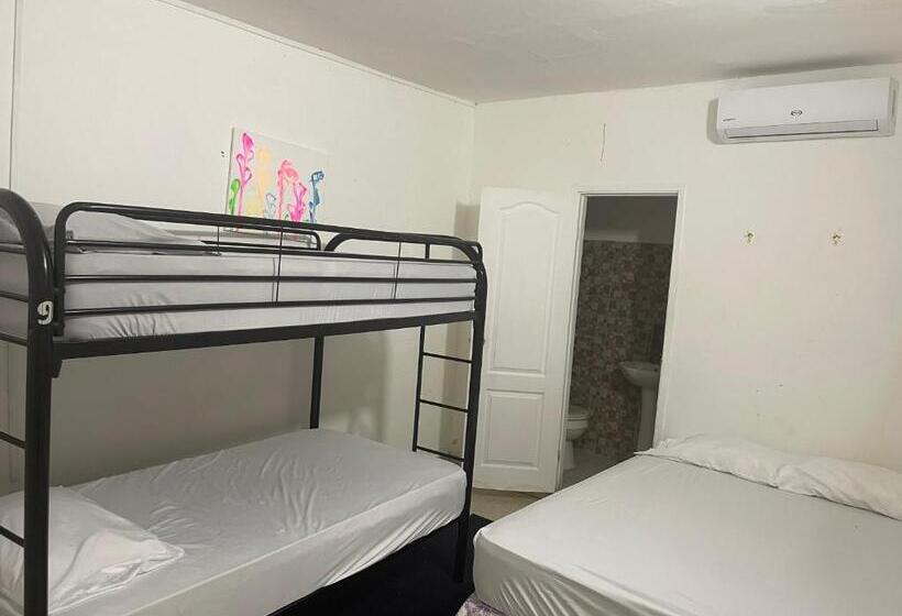 标准间, Hostal Georgina