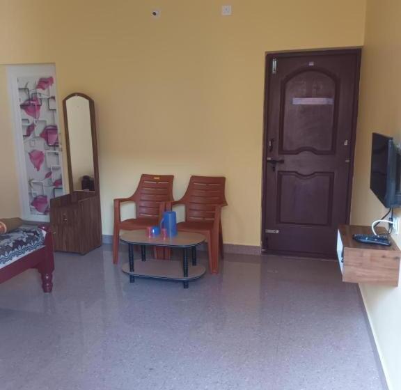 חדר סטנדרט לארבעה, Misty Coorg Greens