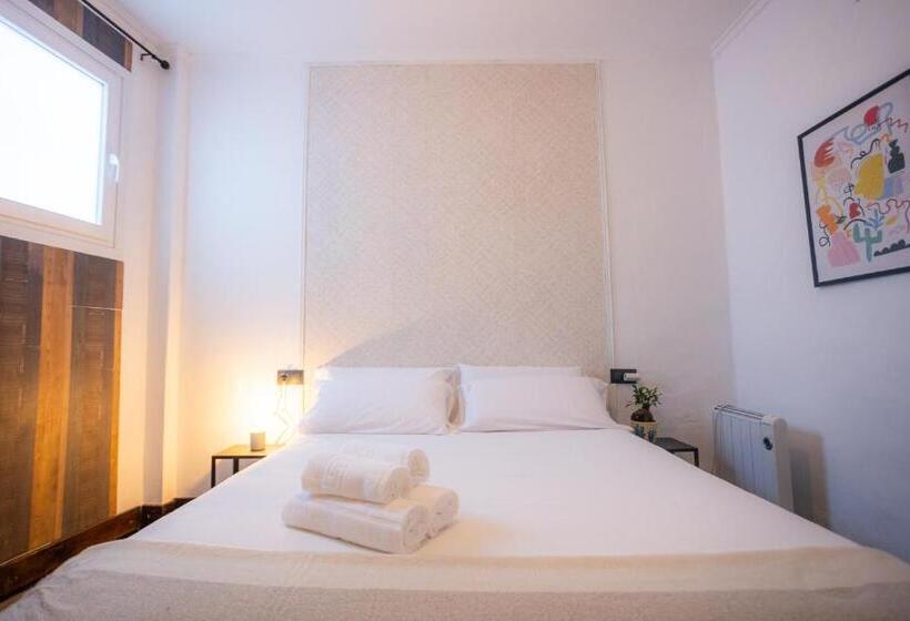 اتاق لوکس, Naim Guest House