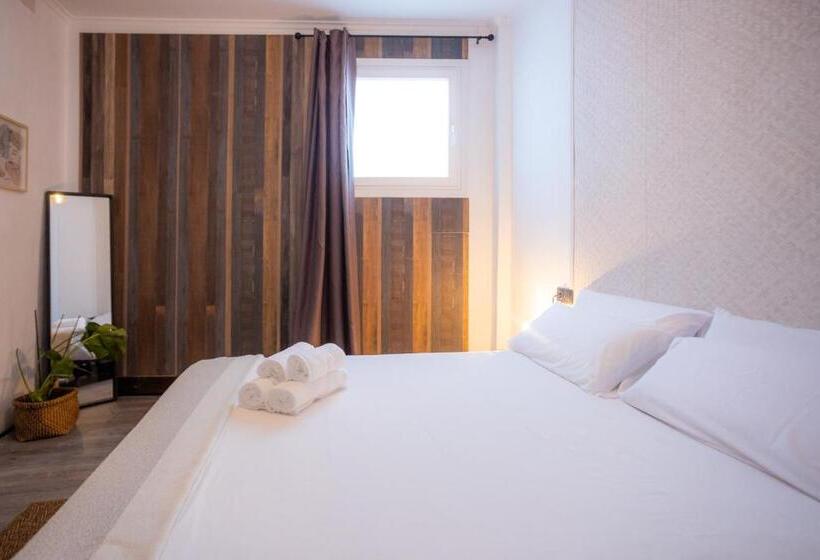 اتاق لوکس, Naim Guest House