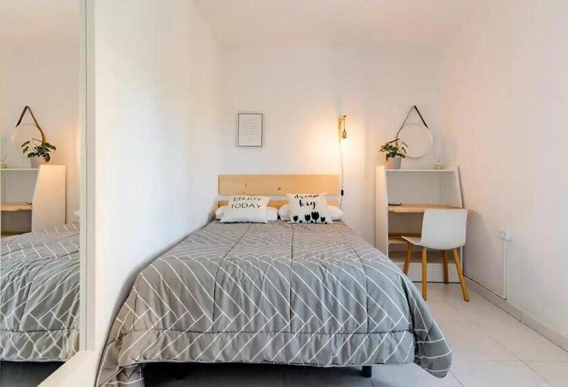 غرفة قياسية حمام مشترك, Dialezholidays   Coliving Los Principes