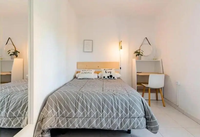 Standard-huone Jaettu Kylpyhuone, Dialezholidays   Coliving Los Principes