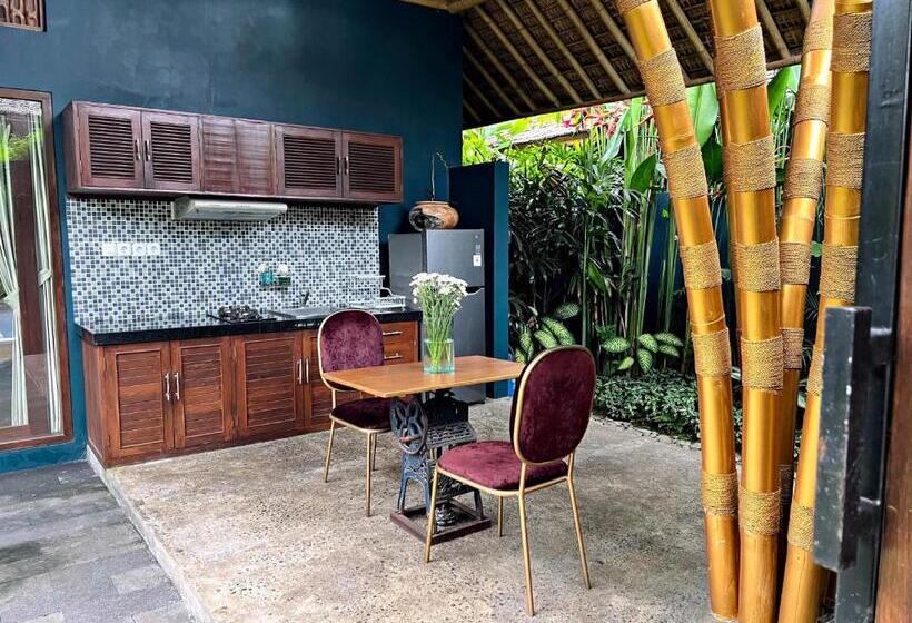 חדר דלוקס, Joyously Raw Villas